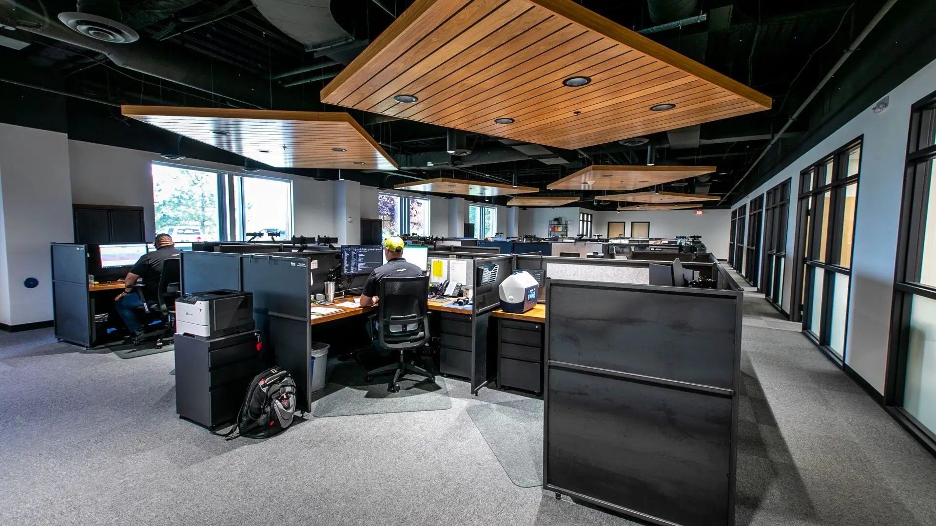 4 Rivers Workstation Area | Environments Denver